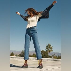 Levi’s Ribcage Straight Jeans 💙